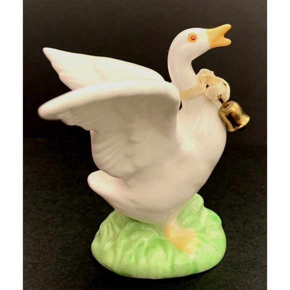 1980's Vintage Bone China Miniature Geese, Set of 4. - Picture 10 of 15